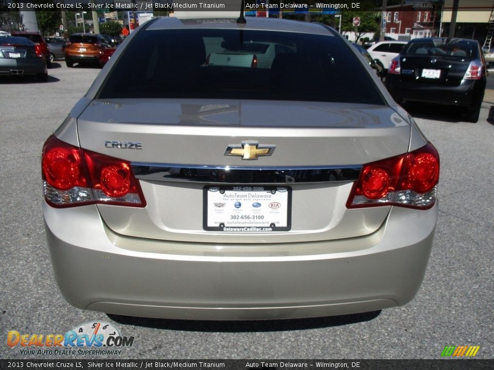 2013 Chevrolet Cruze LS Silver Ice Metallic / Jet Black/Medium Titanium Photo #5