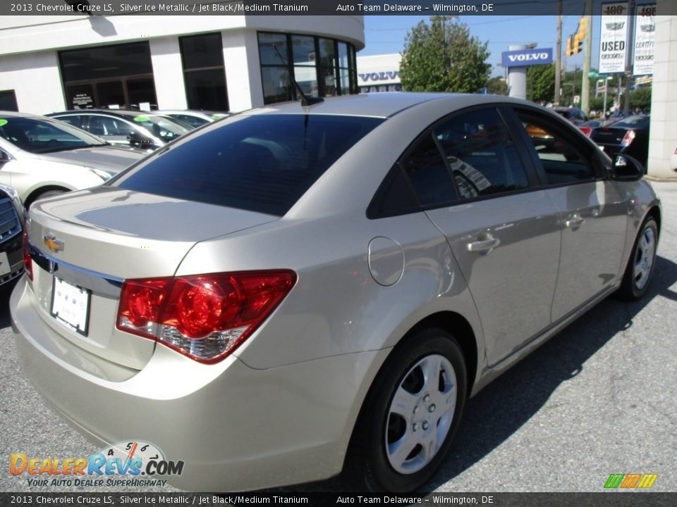 2013 Chevrolet Cruze LS Silver Ice Metallic / Jet Black/Medium Titanium Photo #6