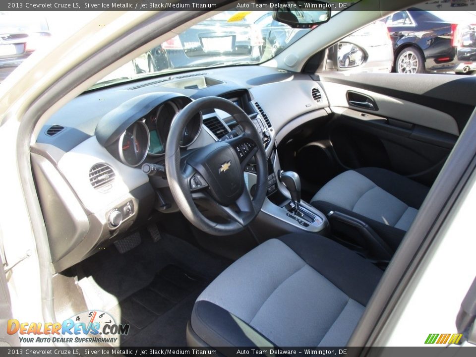 2013 Chevrolet Cruze LS Silver Ice Metallic / Jet Black/Medium Titanium Photo #11