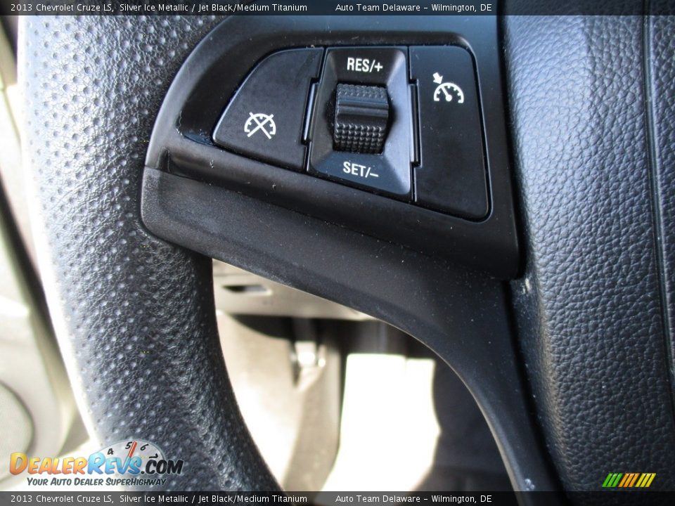 2013 Chevrolet Cruze LS Silver Ice Metallic / Jet Black/Medium Titanium Photo #32