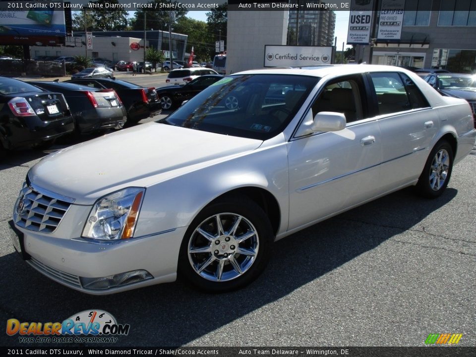 2011 Cadillac DTS Luxury White Diamond Tricoat / Shale/Cocoa Accents Photo #2