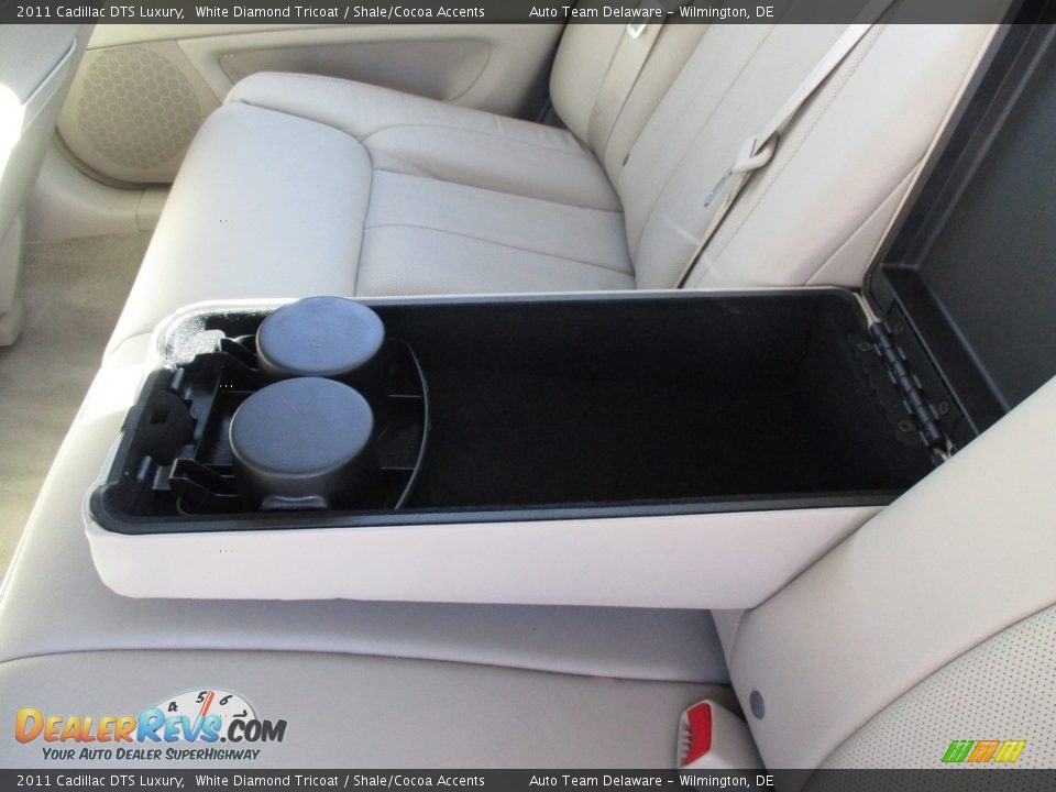 2011 Cadillac DTS Luxury White Diamond Tricoat / Shale/Cocoa Accents Photo #21
