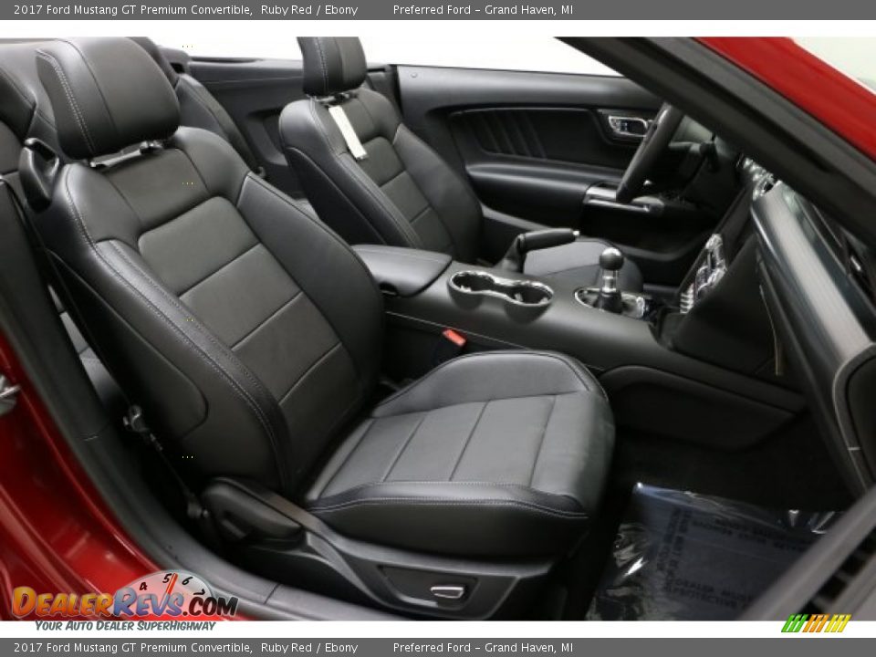 Ebony Interior - 2017 Ford Mustang GT Premium Convertible Photo #4