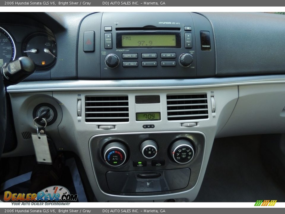 2006 Hyundai Sonata GLS V6 Bright Silver / Gray Photo #8