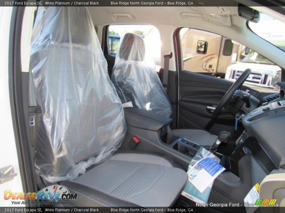 2017 Ford Escape SE White Platinum / Charcoal Black Photo #11