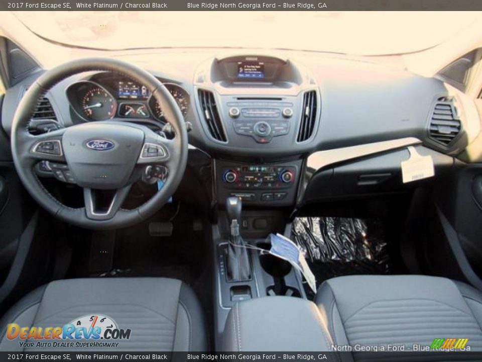2017 Ford Escape SE White Platinum / Charcoal Black Photo #16