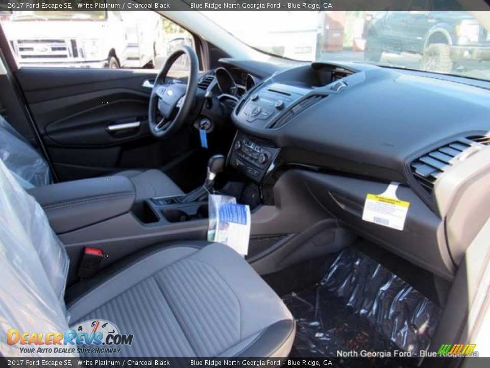 2017 Ford Escape SE White Platinum / Charcoal Black Photo #26