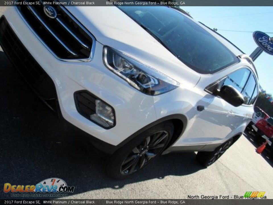 2017 Ford Escape SE White Platinum / Charcoal Black Photo #29