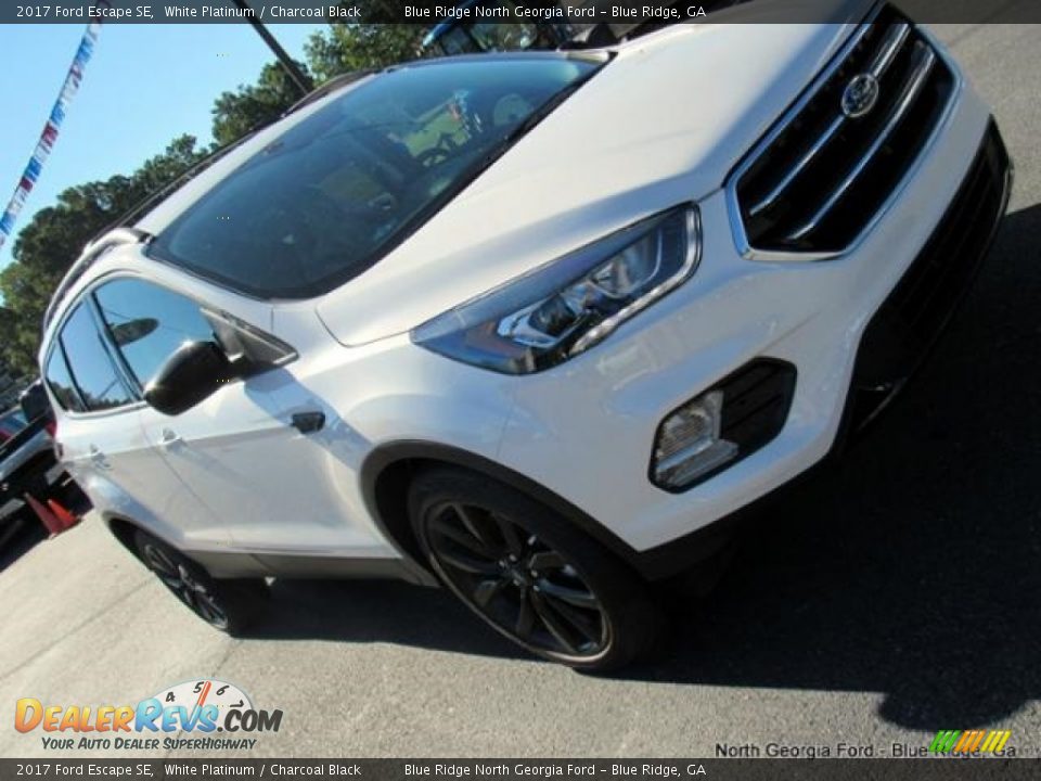 2017 Ford Escape SE White Platinum / Charcoal Black Photo #30