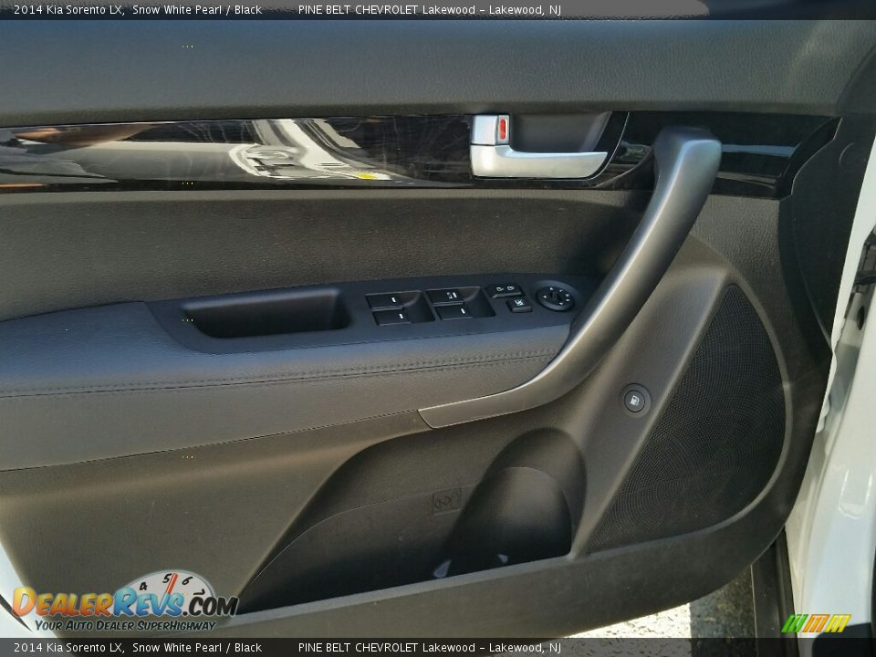 2014 Kia Sorento LX Snow White Pearl / Black Photo #10