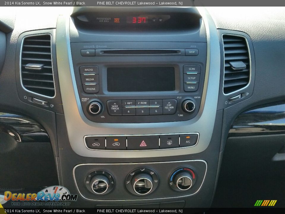 2014 Kia Sorento LX Snow White Pearl / Black Photo #19