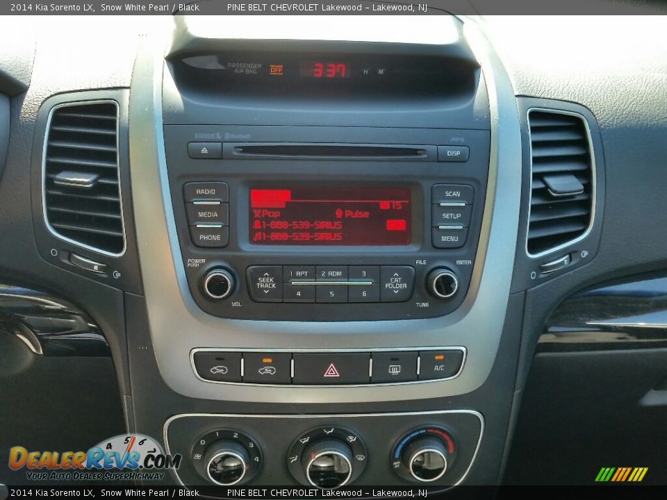 2014 Kia Sorento LX Snow White Pearl / Black Photo #20