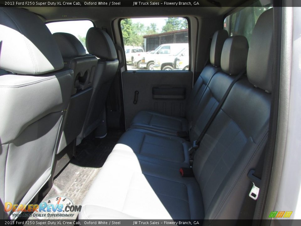 2013 Ford F250 Super Duty XL Crew Cab Oxford White / Steel Photo #17