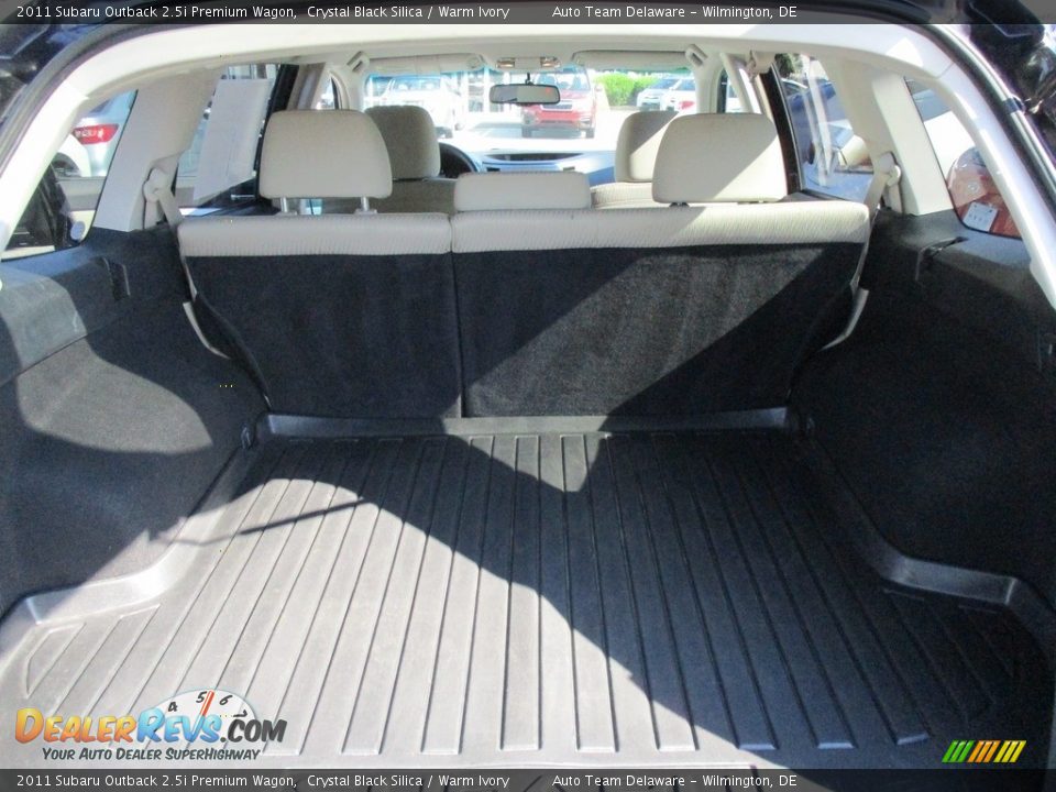 2011 Subaru Outback 2.5i Premium Wagon Crystal Black Silica / Warm Ivory Photo #21