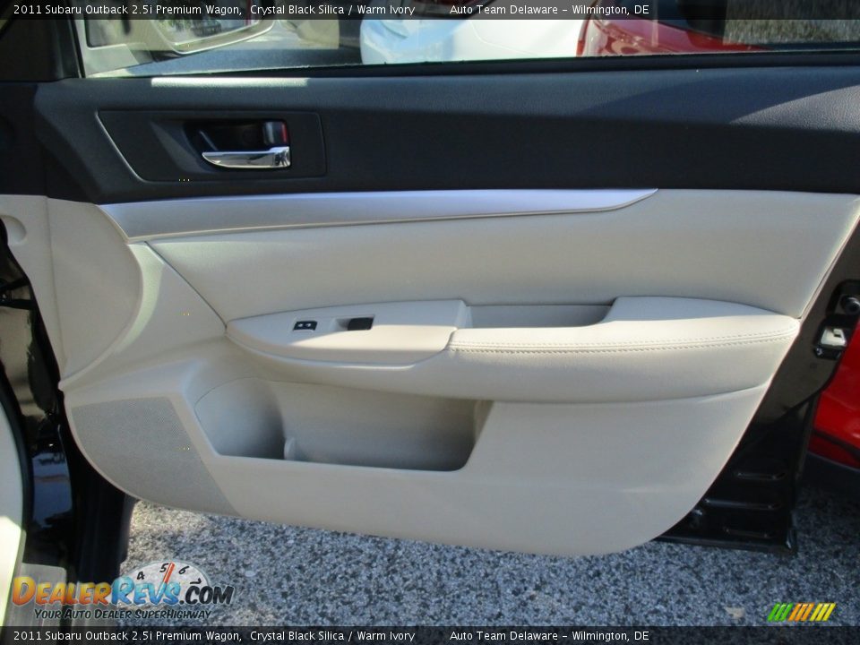 2011 Subaru Outback 2.5i Premium Wagon Crystal Black Silica / Warm Ivory Photo #25