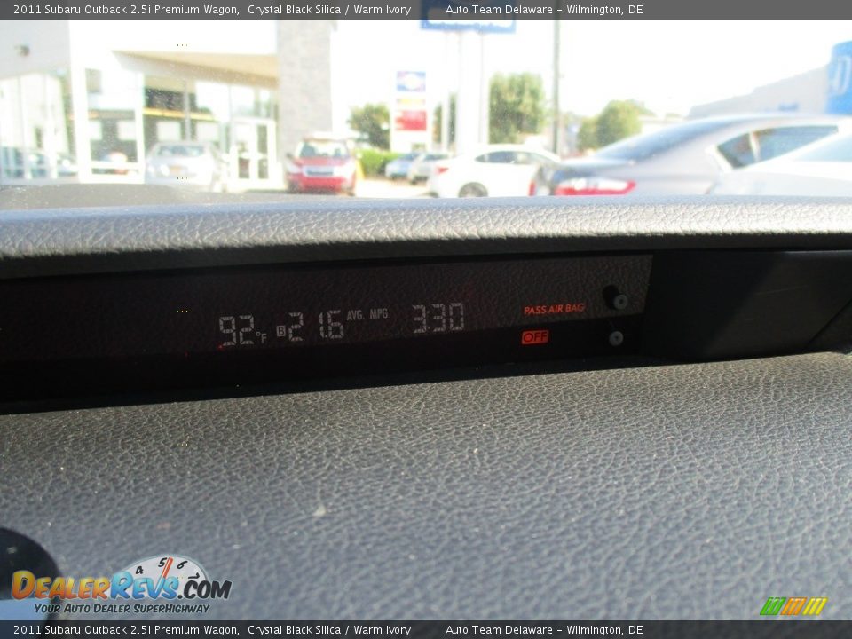 2011 Subaru Outback 2.5i Premium Wagon Crystal Black Silica / Warm Ivory Photo #34