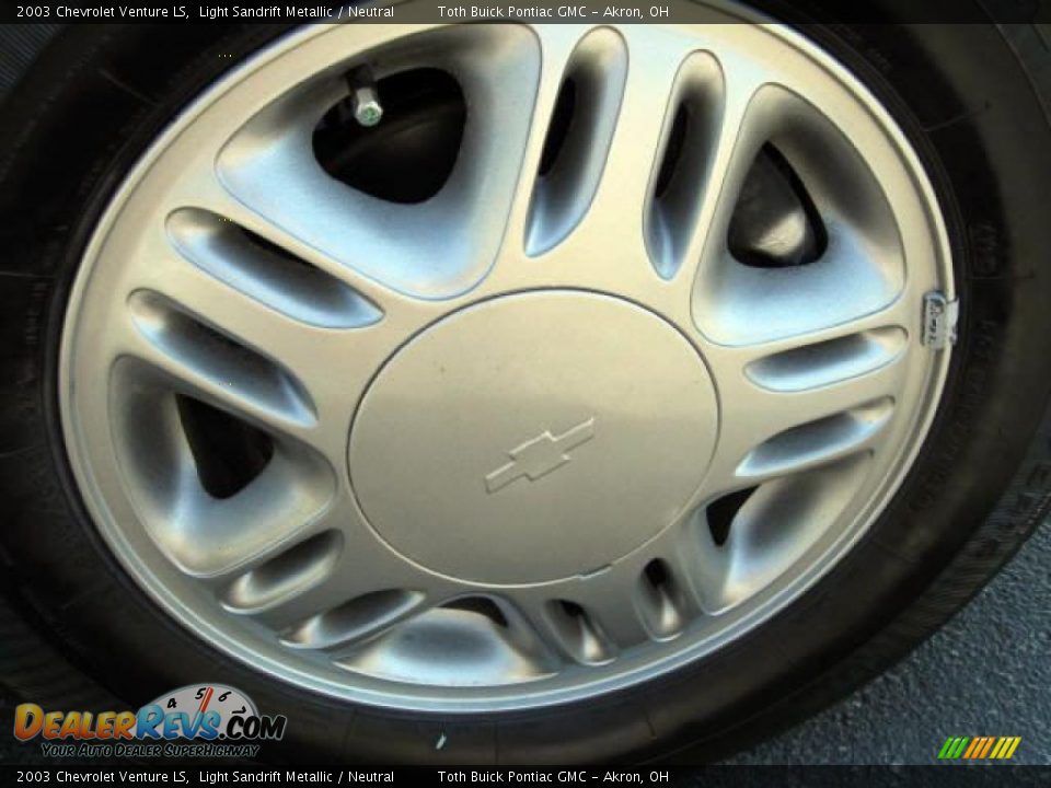 2003 Chevrolet Venture LS Light Sandrift Metallic / Neutral Photo #13