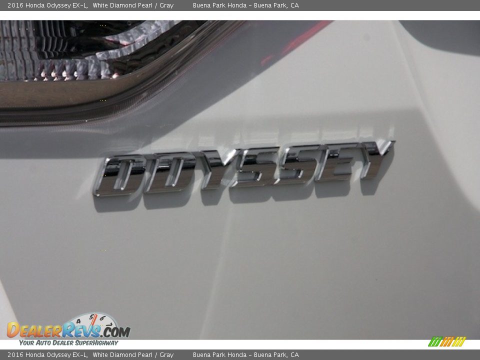 2016 Honda Odyssey EX-L White Diamond Pearl / Gray Photo #4