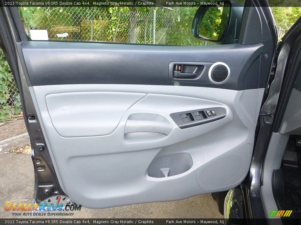2013 Toyota Tacoma V6 SR5 Double Cab 4x4 Magnetic Gray Metallic / Graphite Photo #10