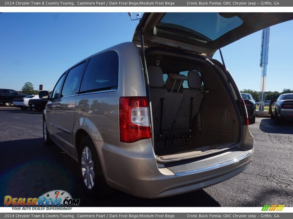 2014 Chrysler Town & Country Touring Cashmere Pearl / Dark Frost Beige/Medium Frost Beige Photo #15