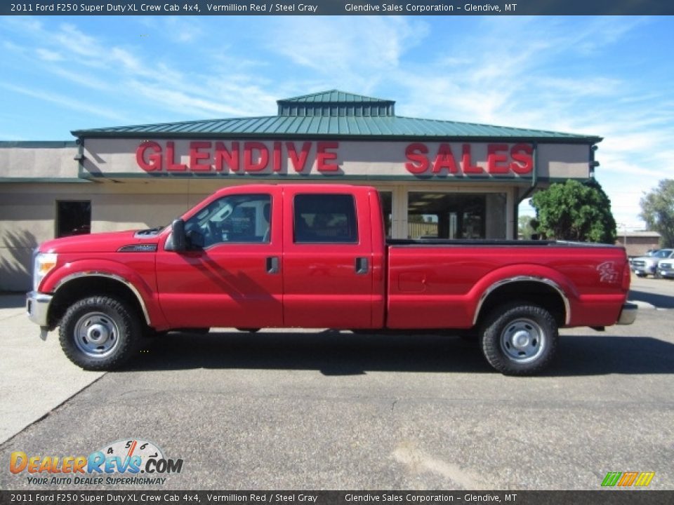 2011 Ford F250 Super Duty XL Crew Cab 4x4 Vermillion Red / Steel Gray Photo #5