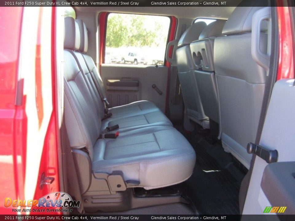 2011 Ford F250 Super Duty XL Crew Cab 4x4 Vermillion Red / Steel Gray Photo #16