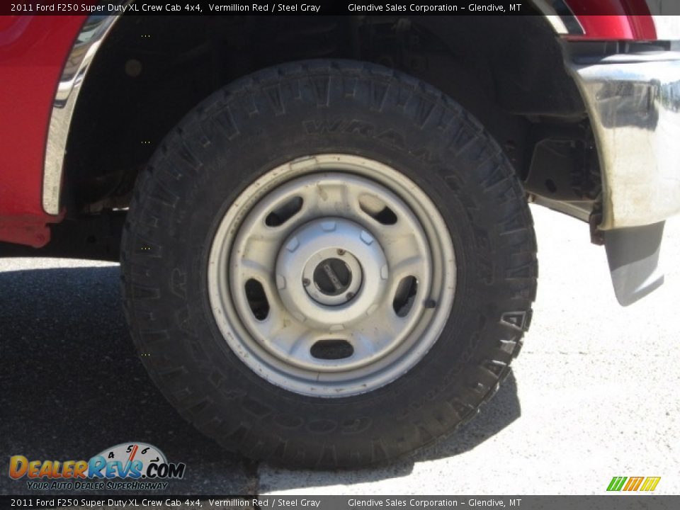 2011 Ford F250 Super Duty XL Crew Cab 4x4 Vermillion Red / Steel Gray Photo #23