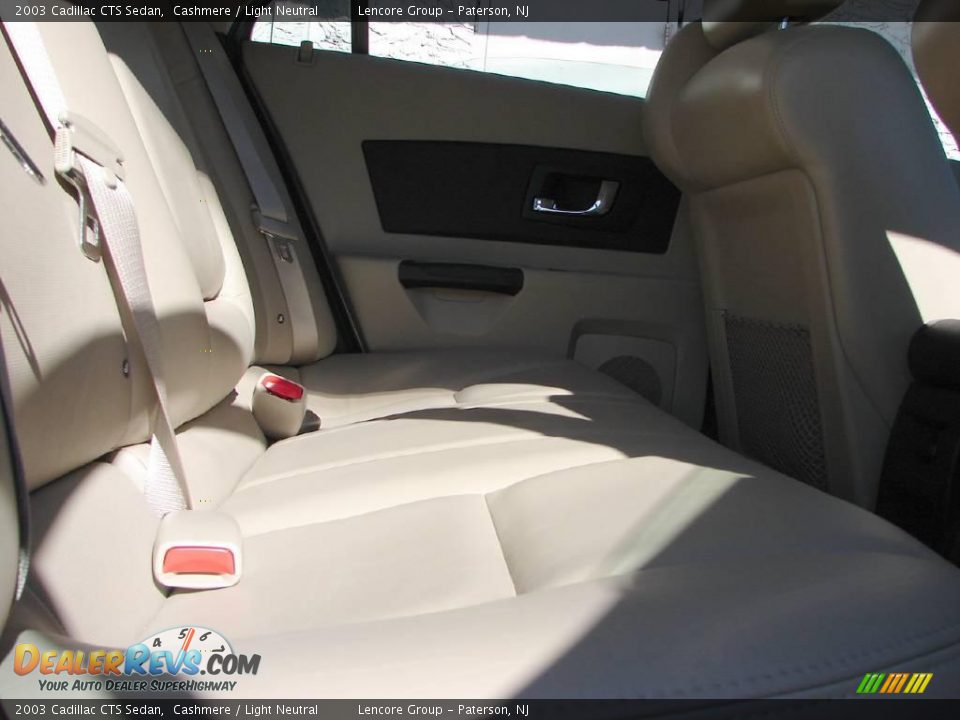 2003 Cadillac CTS Sedan Cashmere / Light Neutral Photo #13