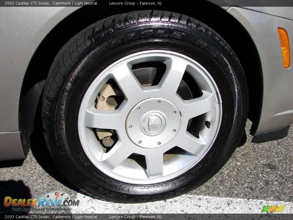 2003 Cadillac CTS Sedan Cashmere / Light Neutral Photo #17