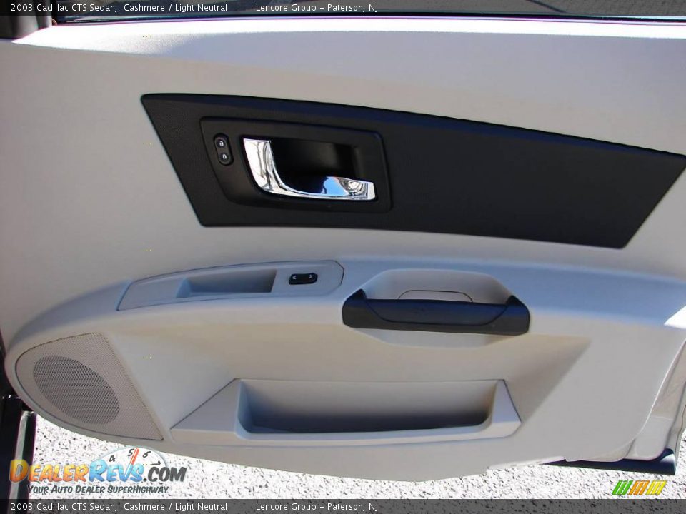 2003 Cadillac CTS Sedan Cashmere / Light Neutral Photo #18