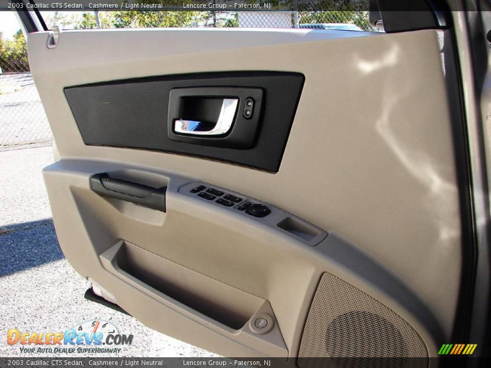 2003 Cadillac CTS Sedan Cashmere / Light Neutral Photo #23