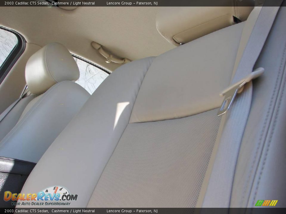 2003 Cadillac CTS Sedan Cashmere / Light Neutral Photo #31