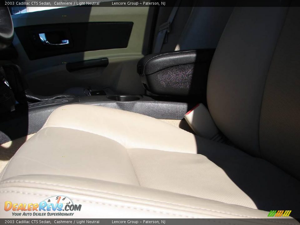 2003 Cadillac CTS Sedan Cashmere / Light Neutral Photo #32