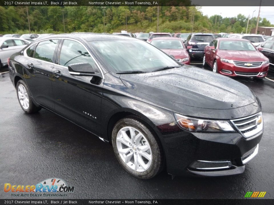 Front 3/4 View of 2017 Chevrolet Impala LT Photo #3