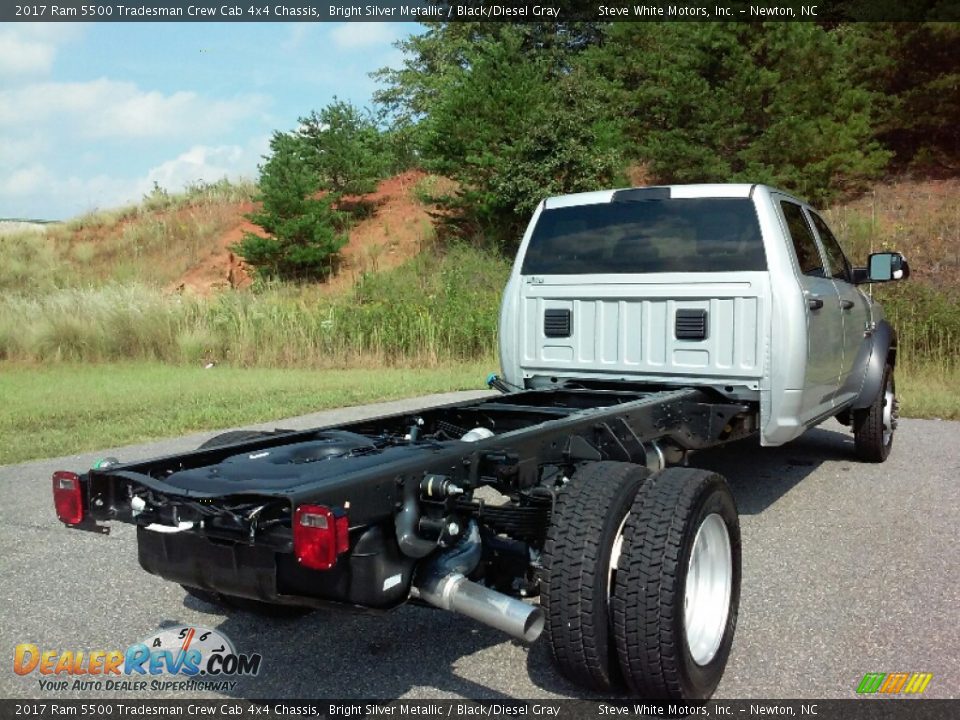 2017 Ram 5500 Tradesman Crew Cab 4x4 Chassis Bright Silver Metallic / Black/Diesel Gray Photo #8
