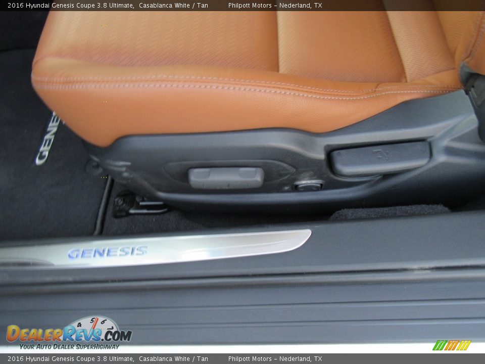 Front Seat of 2016 Hyundai Genesis Coupe 3.8 Ultimate Photo #21
