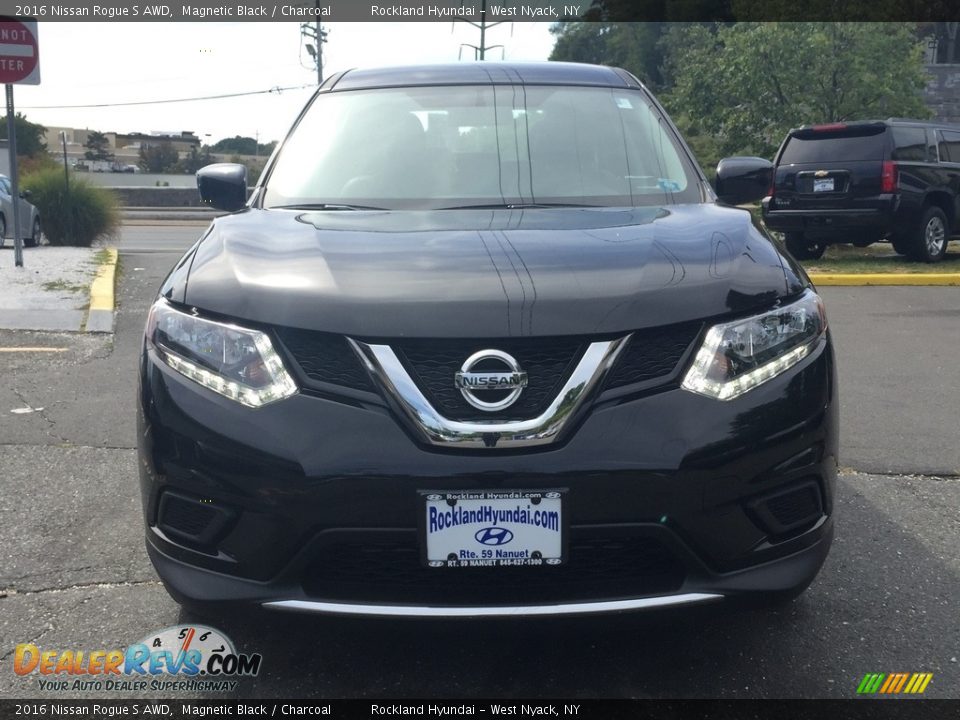2016 Nissan Rogue S AWD Magnetic Black / Charcoal Photo #2