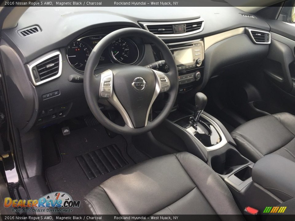 2016 Nissan Rogue S AWD Magnetic Black / Charcoal Photo #9