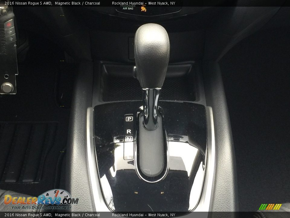 2016 Nissan Rogue S AWD Magnetic Black / Charcoal Photo #13