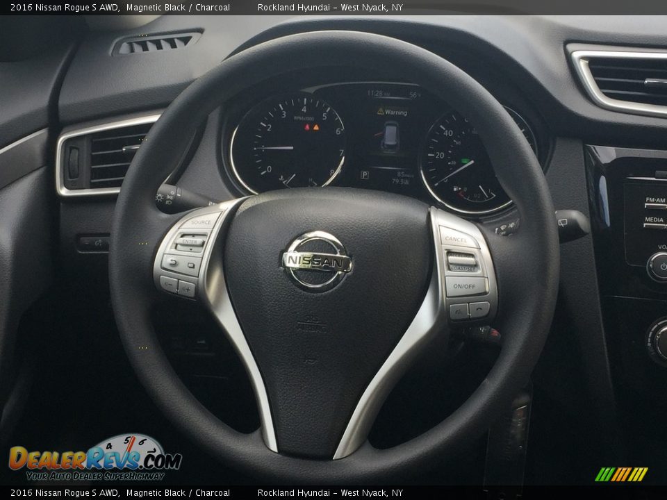 2016 Nissan Rogue S AWD Magnetic Black / Charcoal Photo #14