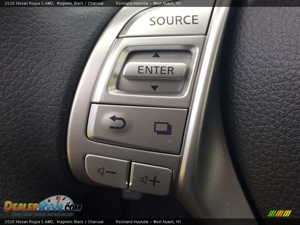 2016 Nissan Rogue S AWD Magnetic Black / Charcoal Photo #15