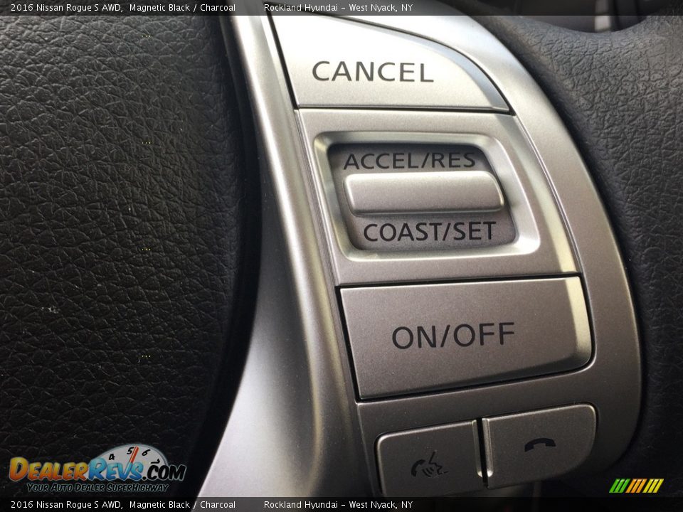 2016 Nissan Rogue S AWD Magnetic Black / Charcoal Photo #16