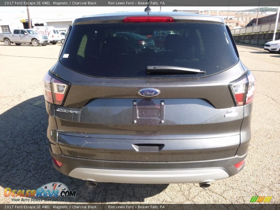 2017 Ford Escape SE 4WD Magnetic / Charcoal Black Photo #3