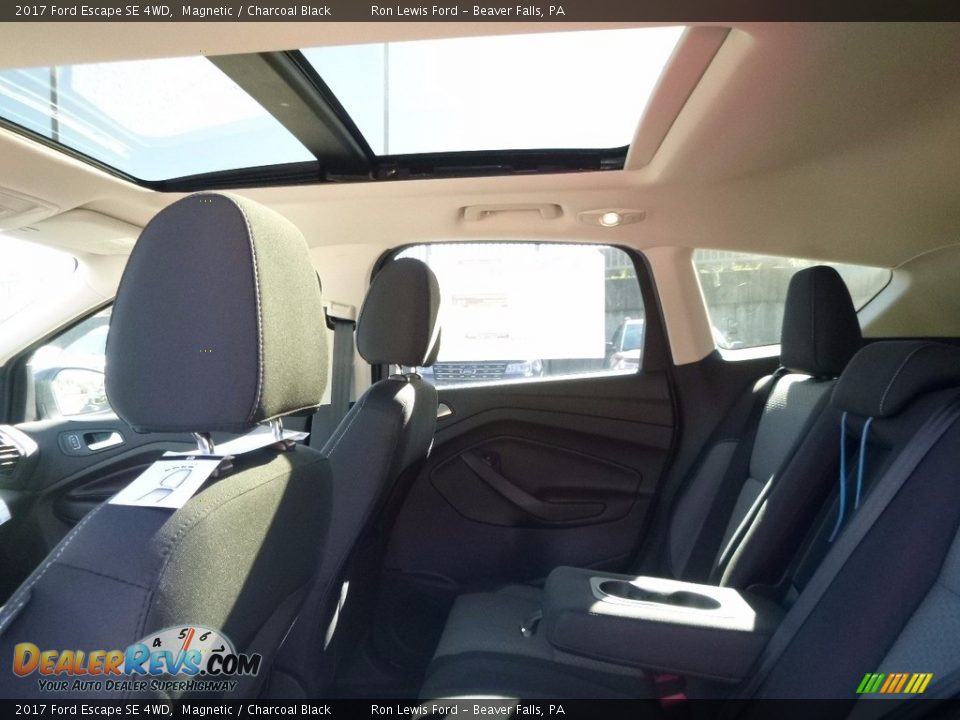 2017 Ford Escape SE 4WD Magnetic / Charcoal Black Photo #12