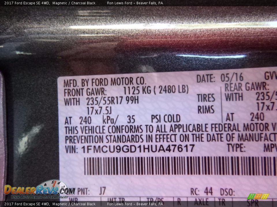 2017 Ford Escape SE 4WD Magnetic / Charcoal Black Photo #15