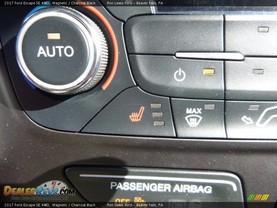 2017 Ford Escape SE 4WD Magnetic / Charcoal Black Photo #17