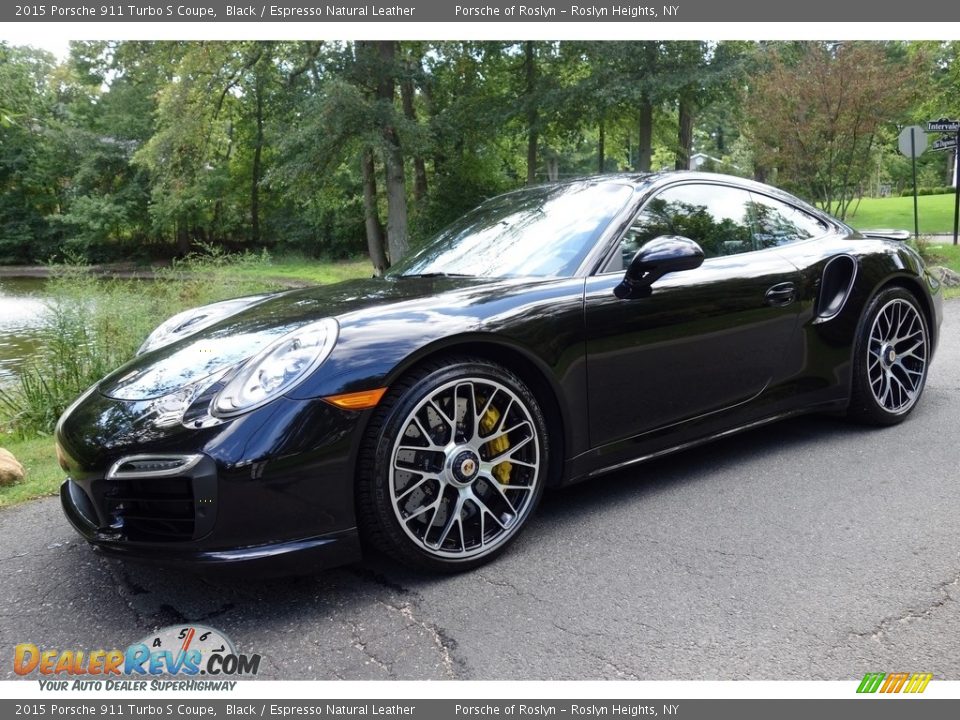 Front 3/4 View of 2015 Porsche 911 Turbo S Coupe Photo #1