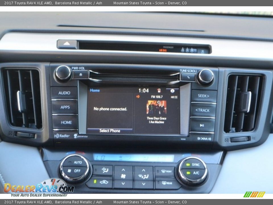 Controls of 2017 Toyota RAV4 XLE AWD Photo #6