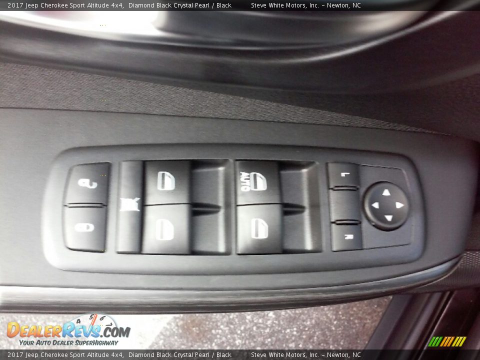 2017 Jeep Cherokee Sport Altitude 4x4 Diamond Black Crystal Pearl / Black Photo #4