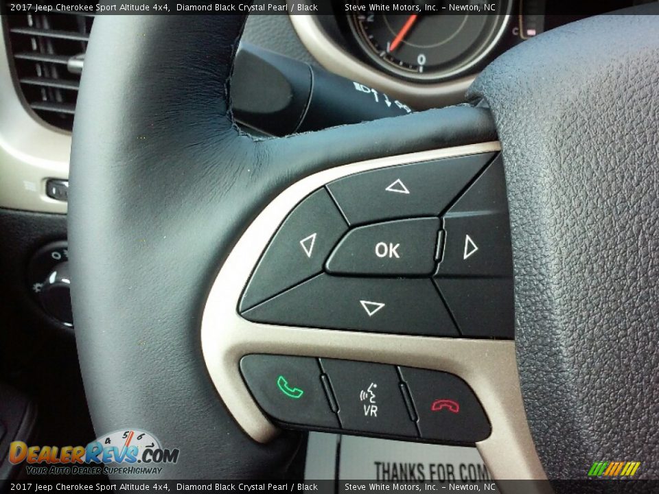 2017 Jeep Cherokee Sport Altitude 4x4 Diamond Black Crystal Pearl / Black Photo #5